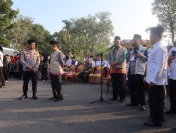 Polres WK Berikan Pengamanan Keberangkatan CJH WK