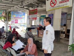 Sekda Saipul Lakukan Evaluasi Pemantauan Pemenuhan Standar Pelayanan Publik Di Beberapa OPD