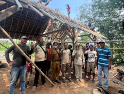 Bendahara Partai Gerindra Lampung Renovasi Rumah Warga Podomoro Pringsewu