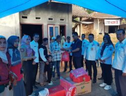 Pemkab Lampura Beri Tali Asih Korban Kebakaran