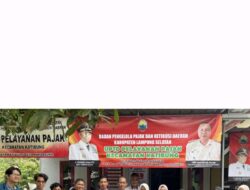 Mahasiswa KKN Unila Lakukan Pendataan Objek Pajak Bumi dan Bangunan