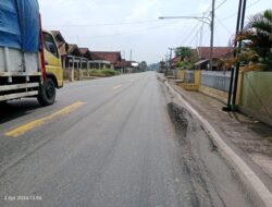 Gara-gara Mobil Batu Bara, Jalan Lampung Utara Jalan Lintas Tengah Sumatera Rusak Parah