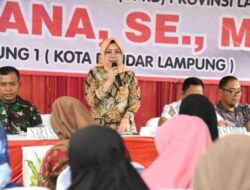 Dibalut Reses, Kostiana Sapa Warga