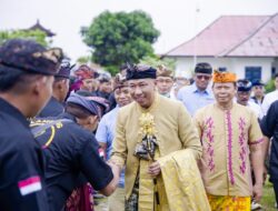 RMD Terima Gelar Kehormatan Kesatria Shri Nata Buana