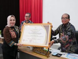 Pj. Gubernur Raih Penghargaan
