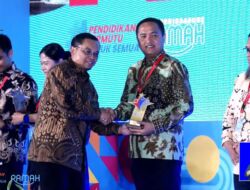 Malam Tasyakuran Hardiknas 2025, Lampung Terima Penghargaan Pengelolaan PIP Terbaik I dan Juara 3 Lomba Senam Anak Indonesia Hebat