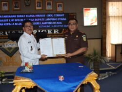Bupati Lampung Utara dan Kajari Tandatangani Surat Kuasa Khusus Tindak Lanjut LHP BPK RI