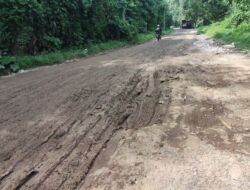 Banyak Jalan Rusak, Walikota Sibuk Manjakan Kejati