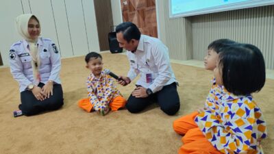 Menumbuhkan Cinta Literasi Sejak Dini, UPT PAUD SKB Kunjungi Perpustakaan Daerah Way Kanan