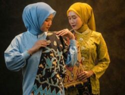 Bidan, Istri Prajurit, dan Pengrajin Tapis: Kisah Asri Merajut Tradisi Jadi Peluang