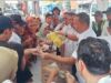 Pemkab Way Kanan Menggelar Operasi Pasar Murah Minyak Kita Di Baradatu 